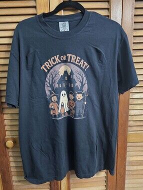 Comfort Colors “Trick or Treat!” Halloween Graphic Tee Size Large  NWT